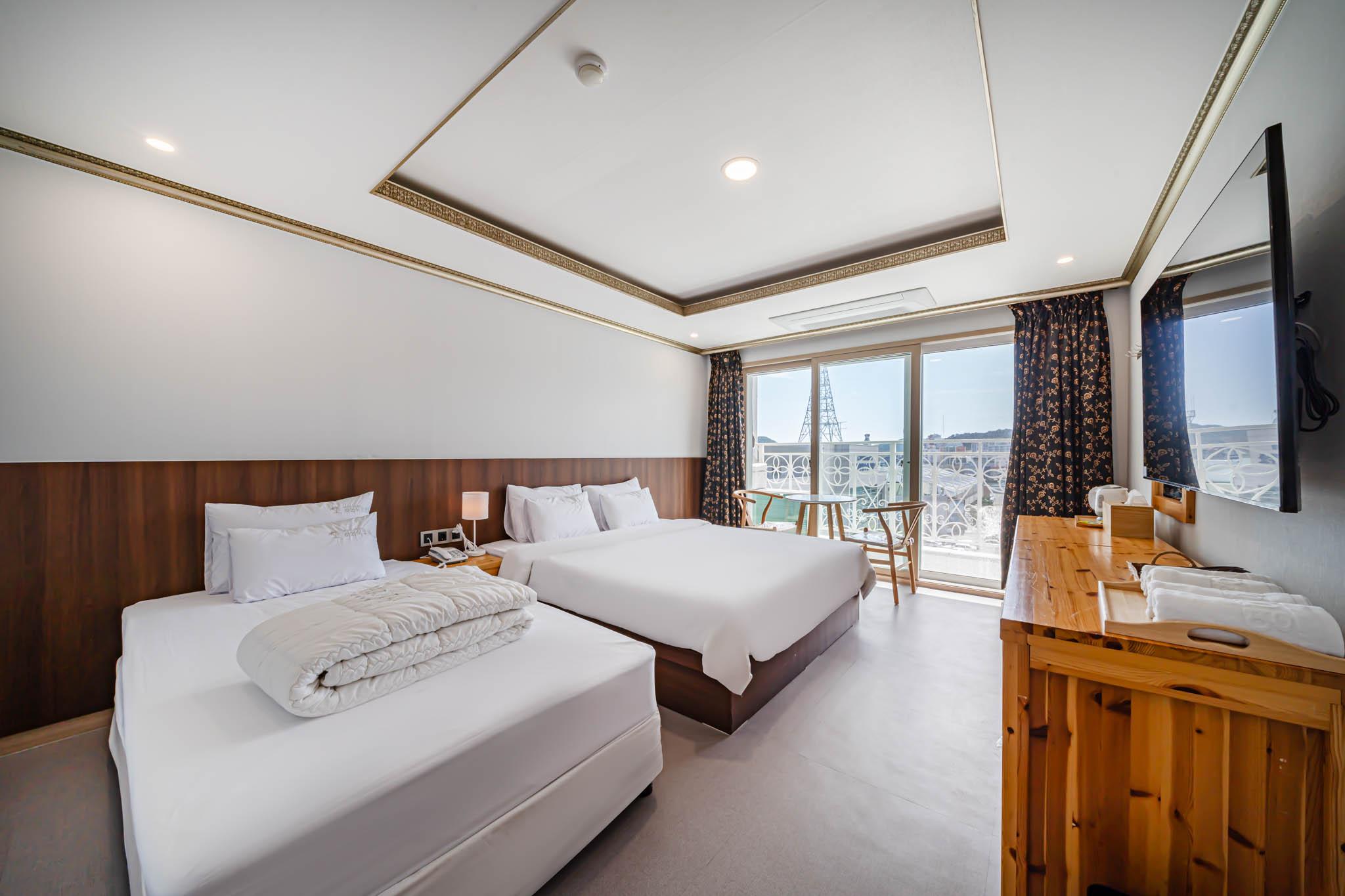 Tongyeong Hawaii Hotel 17/24