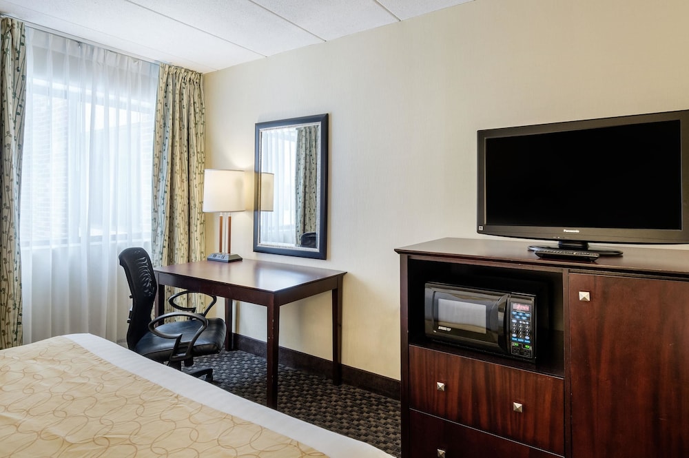 Clarion Inn Seekonk - Providence 24/29