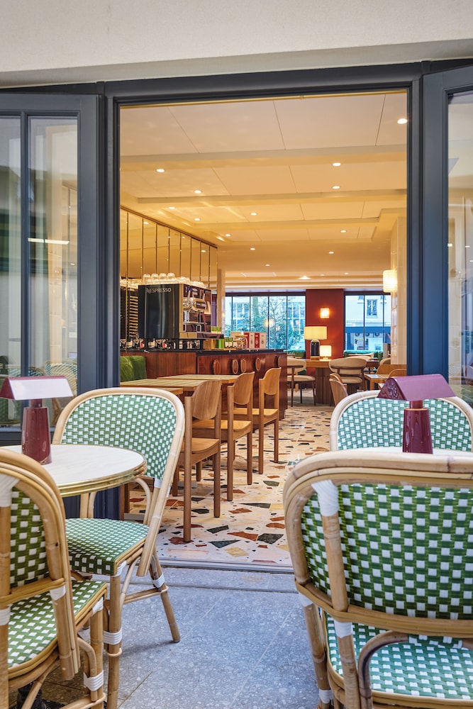 Mercure Paris Butte Montmartre Basilique 38/49