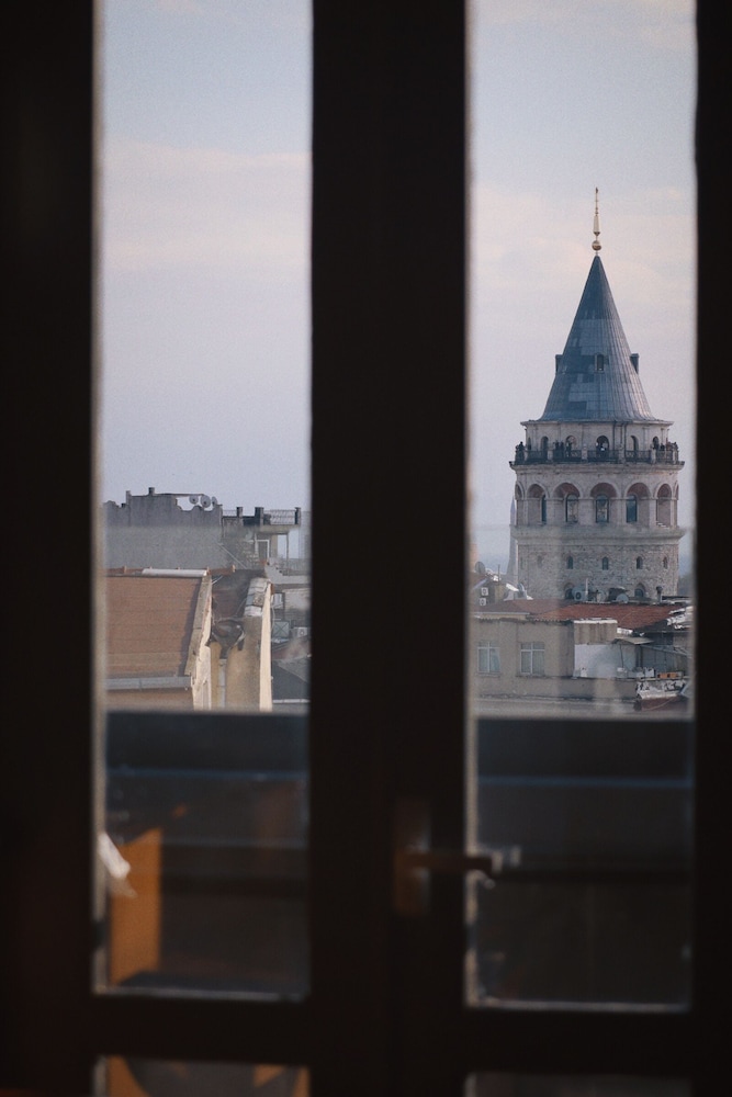 Adahan DeCamondo Pera Autograph Collection in ISTANBUL