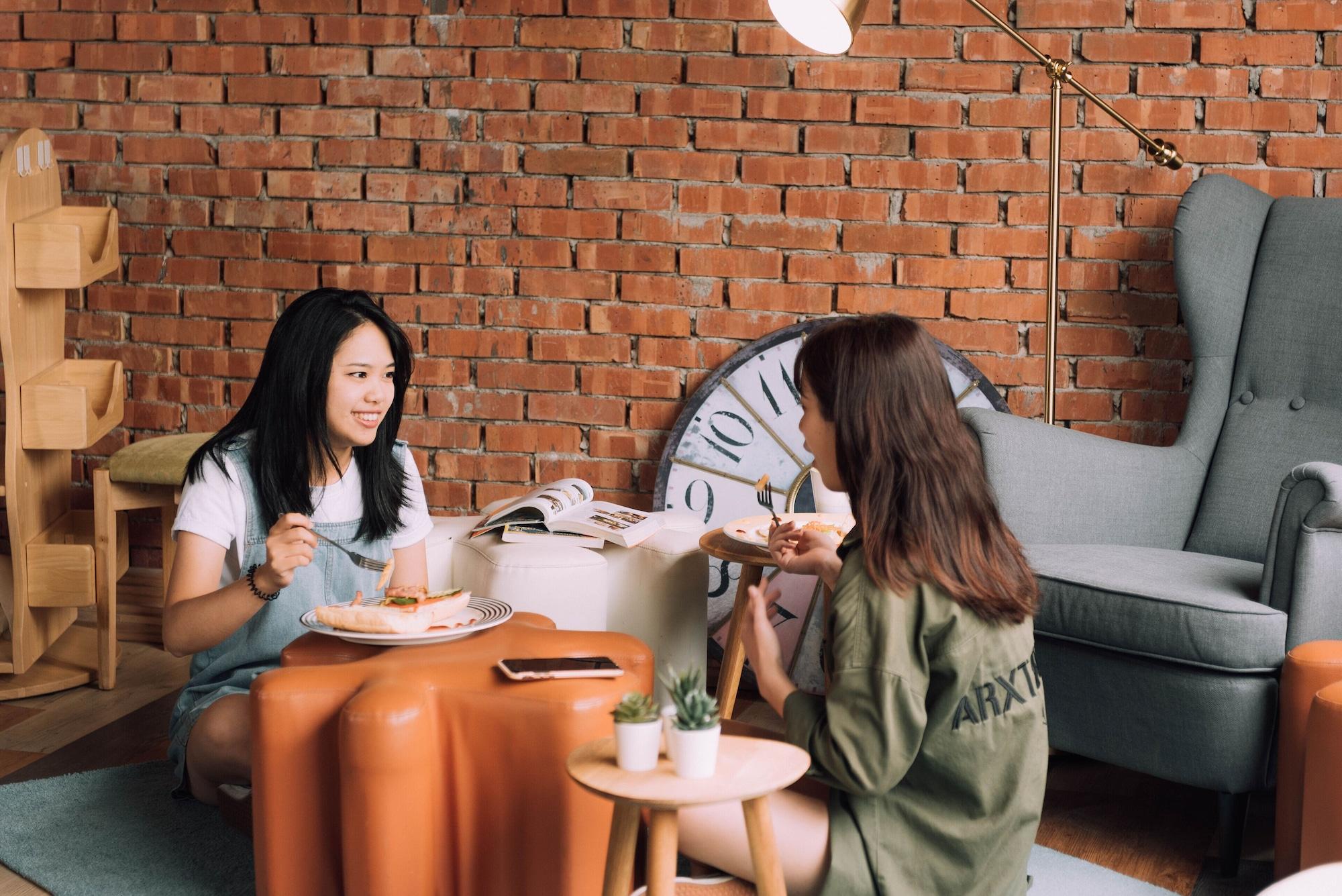 Backpackers Inn Kaohsiung 11/94