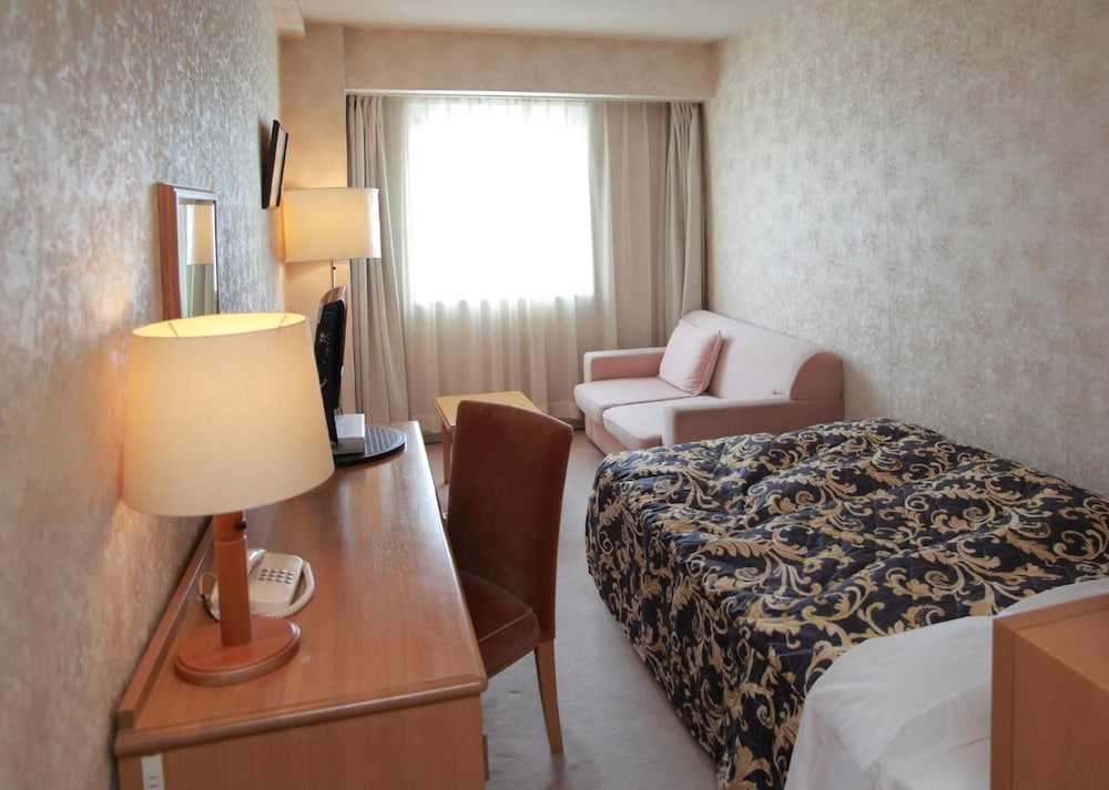 Saku Grand Hotel 12/36
