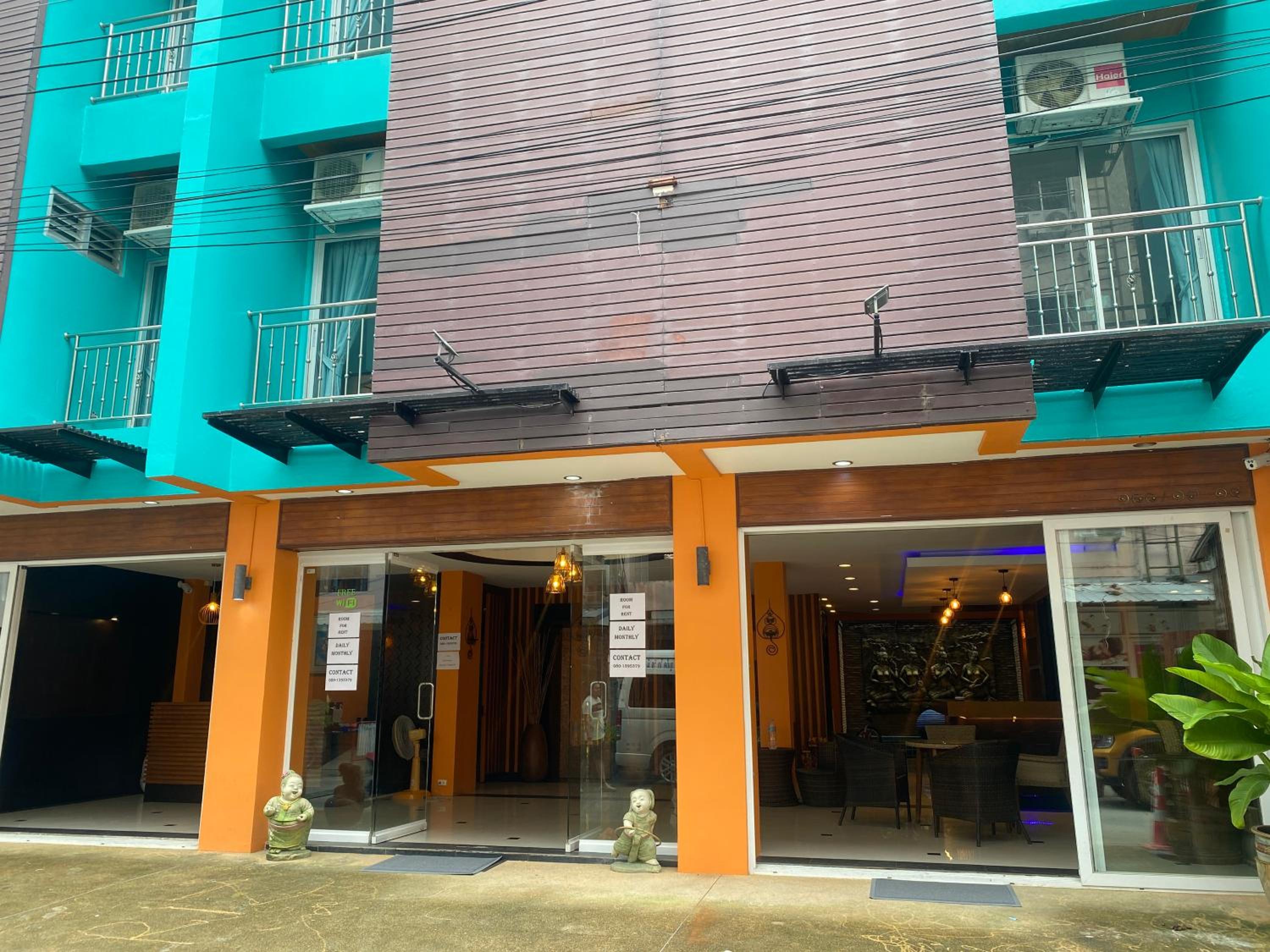 Cokoon Deva Patong Hotel 1/38