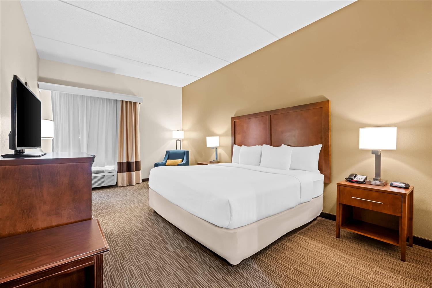 Suite, King Bed