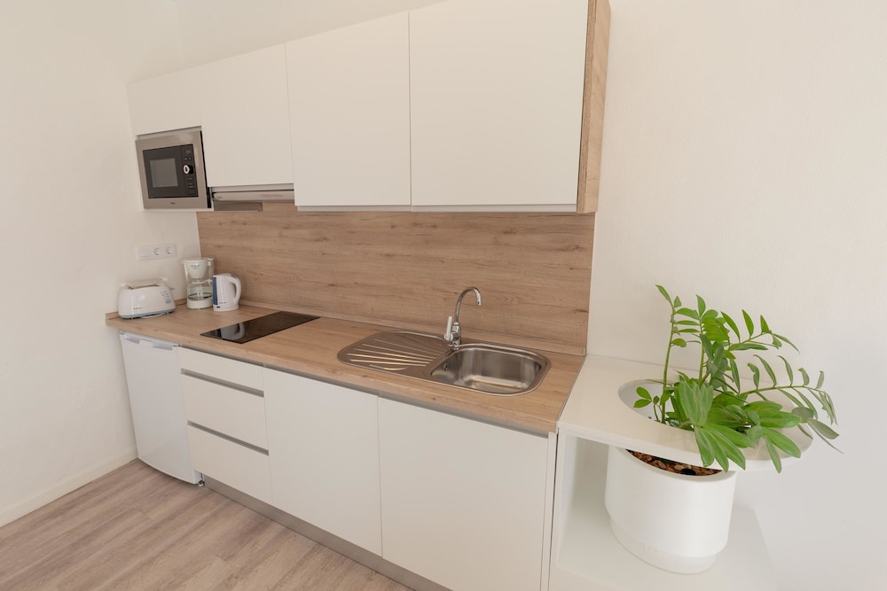 R2 Maryvent Beach Apartment 6/49