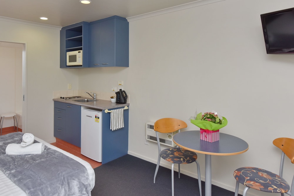 NORTHCOTE MOTOR LODGE 5/49