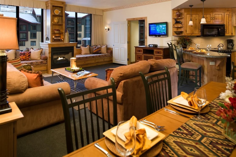 Grand Summit Hotel 41/78