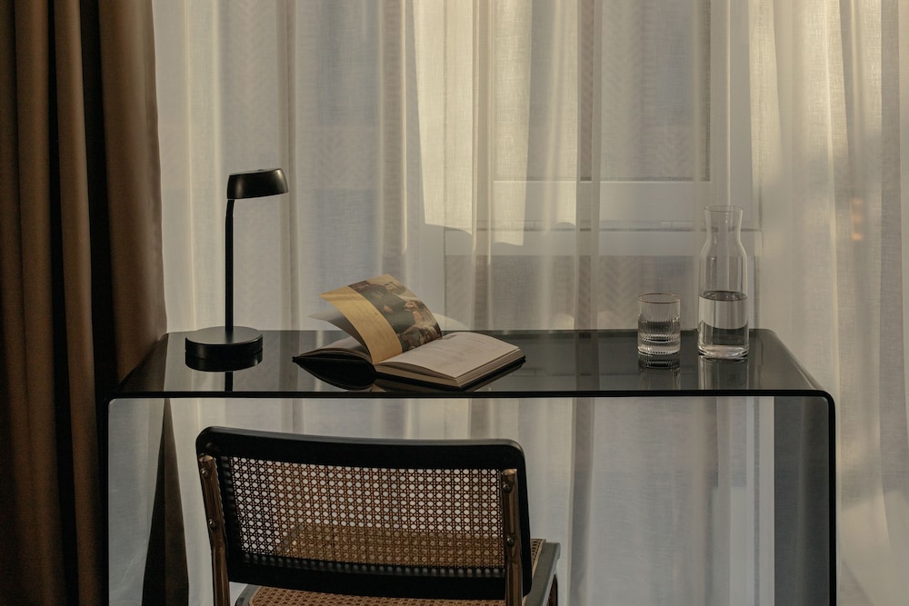 Artizan Design Hotel 33/61
