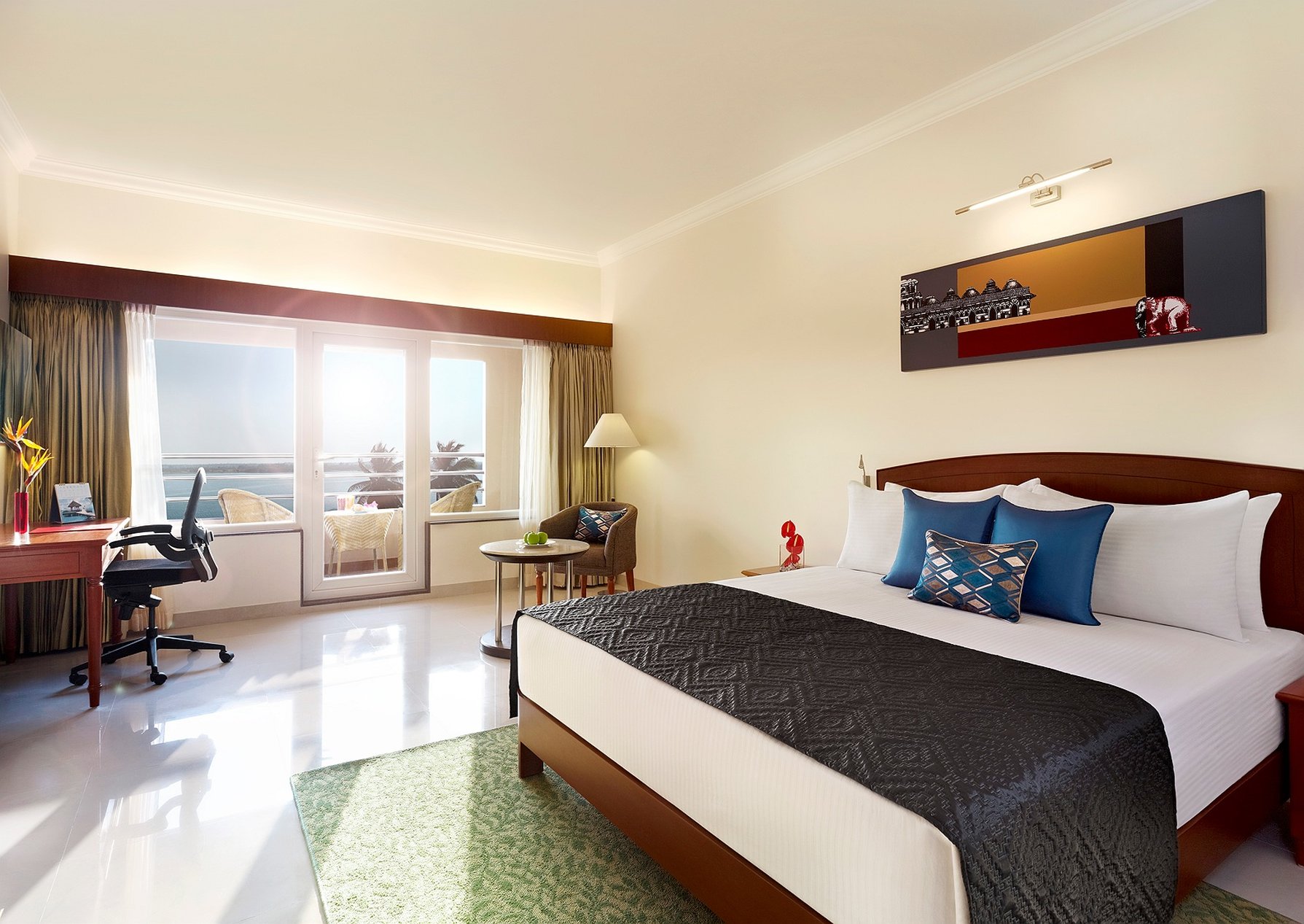 THE GATEWAY HOTEL LAKESIDE, HUBLI 10/17