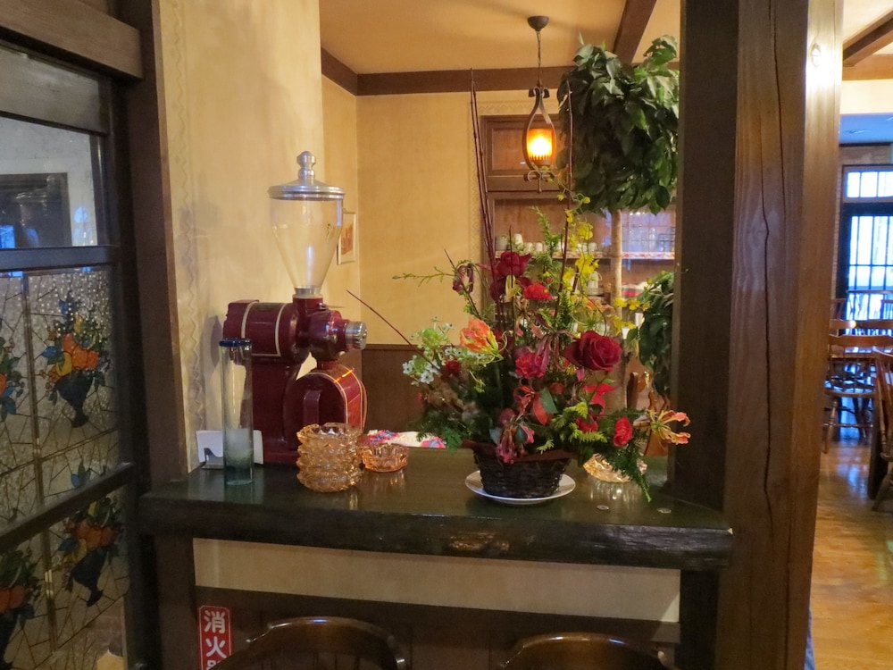 Pension Marionette 4/27