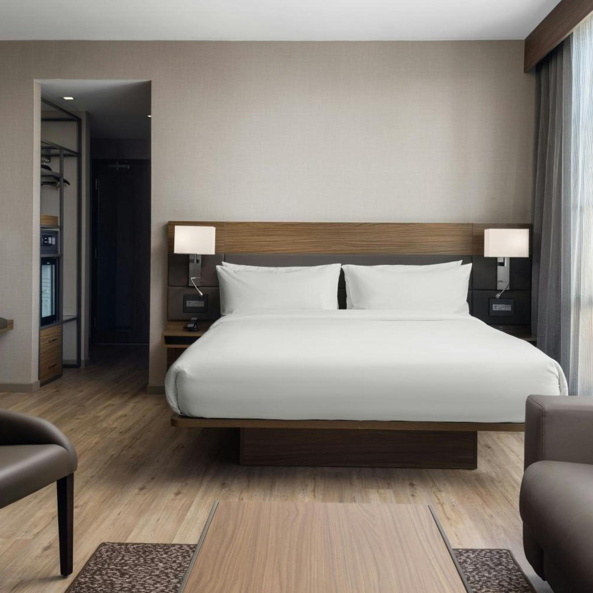 Room, King Bed, Attraction View, Sofa