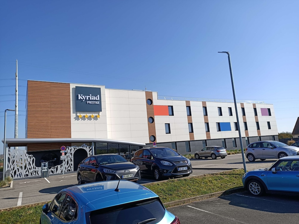 Kyriad Prestige Amiens Poulainville Hotel and SPA 32/40