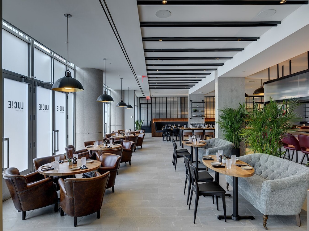 Colonnade Hotel 22/46