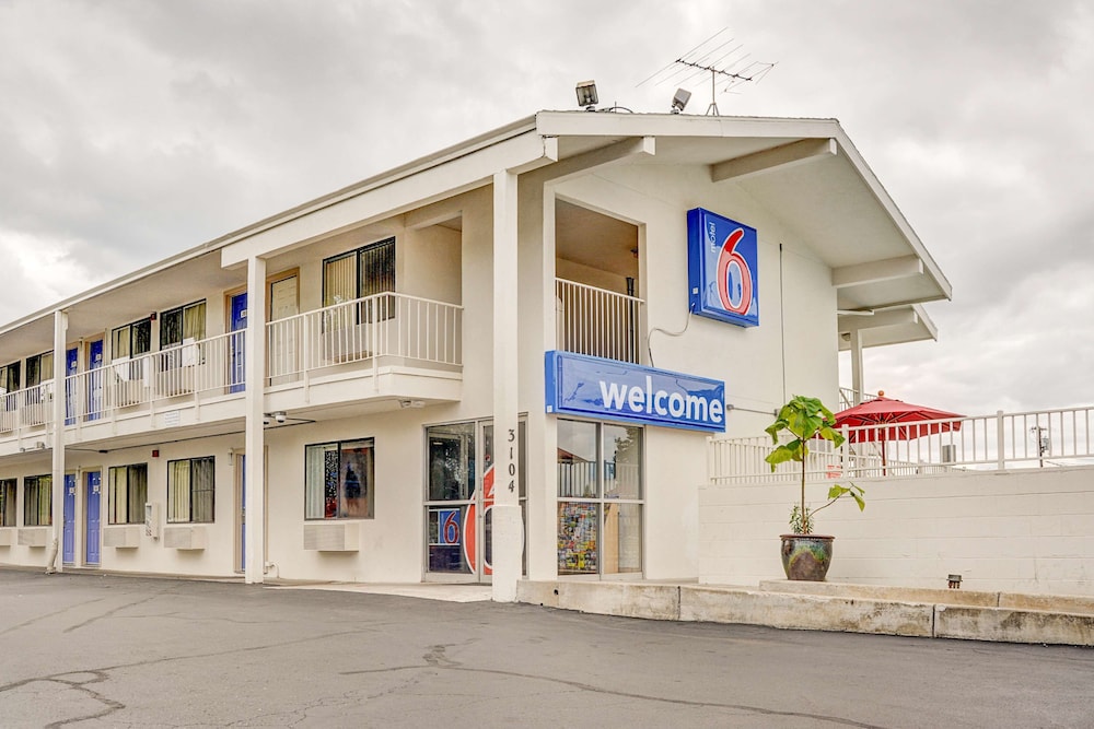 Motel6 Portland, OR - Central 6/47