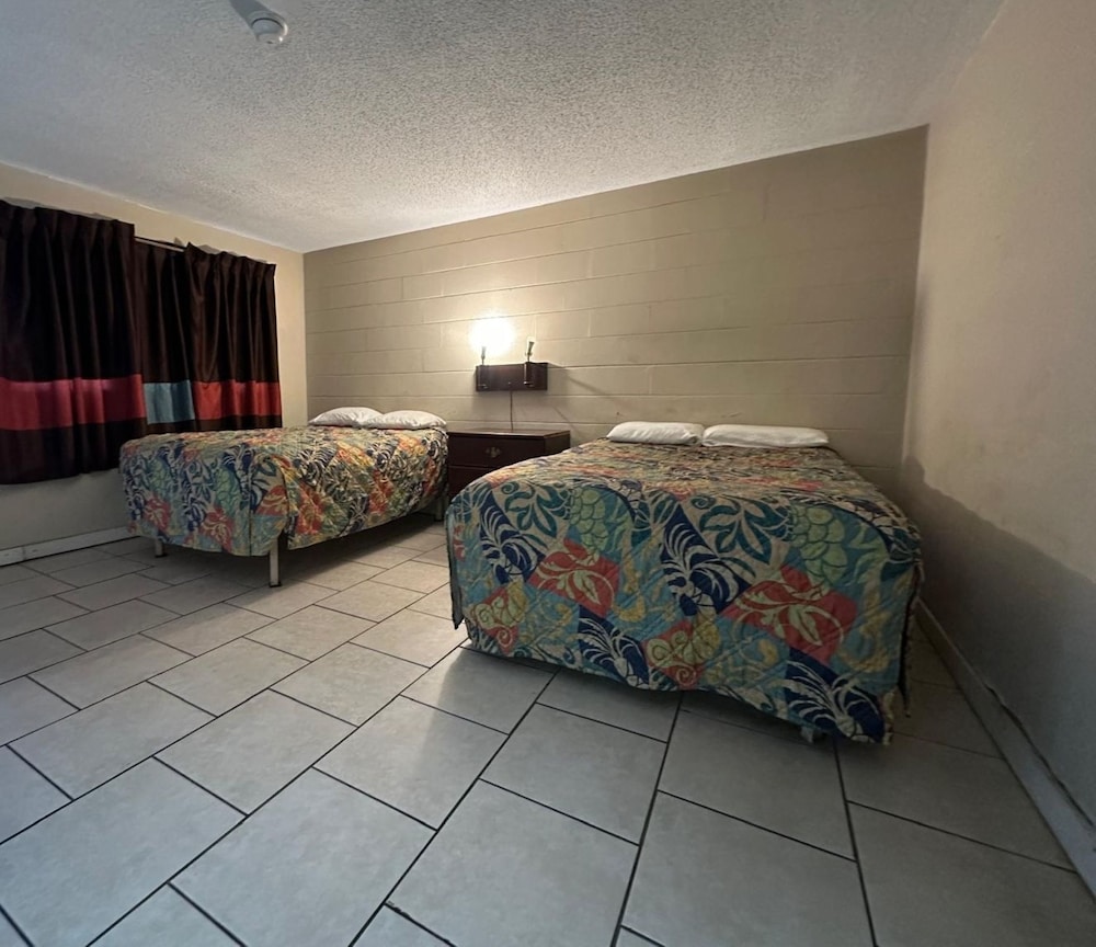Arrow Motel by OYO Near Downtown 29/49