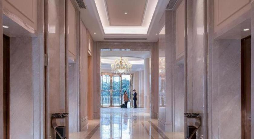Vienna International Hotel (Chengdu Global Center New Convention & Exhibition) 47/47