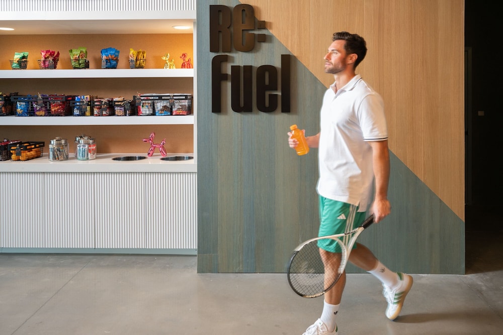 Aloft Orlando Lake Nona 3/49