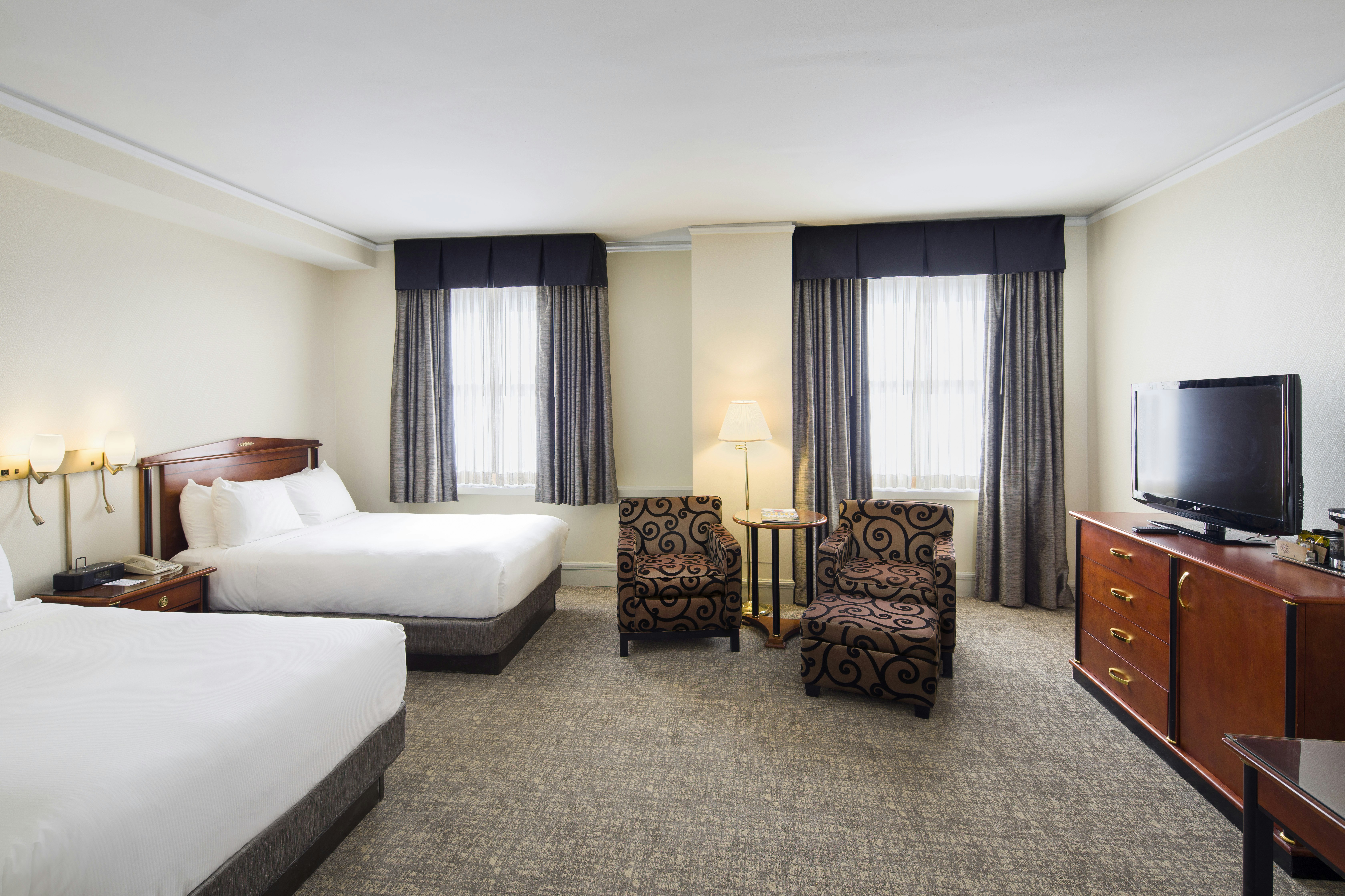 ROOM, 2 DOUBLE BEDS