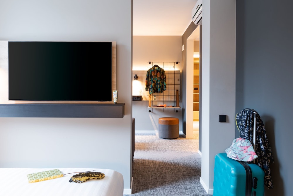 Moxy Dortmund City 16/32