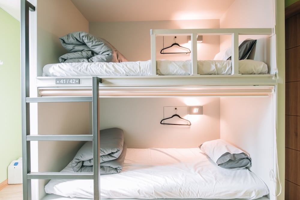 Midtown Hostel 25/50