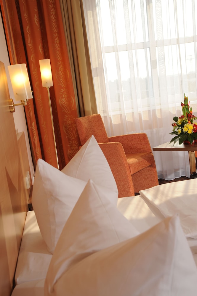 PLAZA INN Berlin-Charlottenburg 38/64