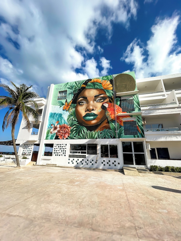 The Mint Resort Isla Mujeres 63/67