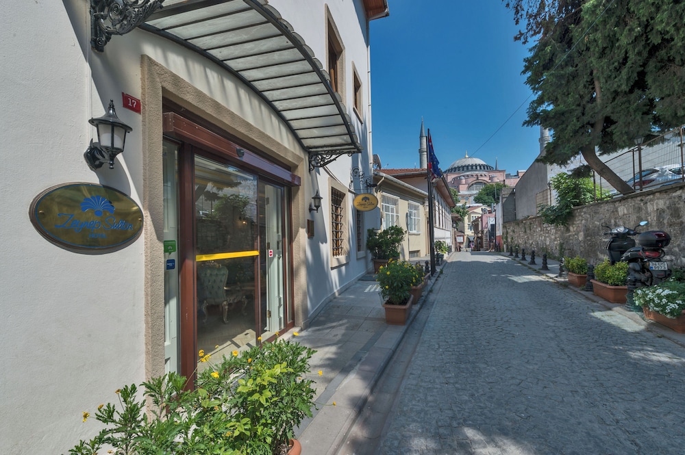 Zeynep Sultan Hotel 53/54