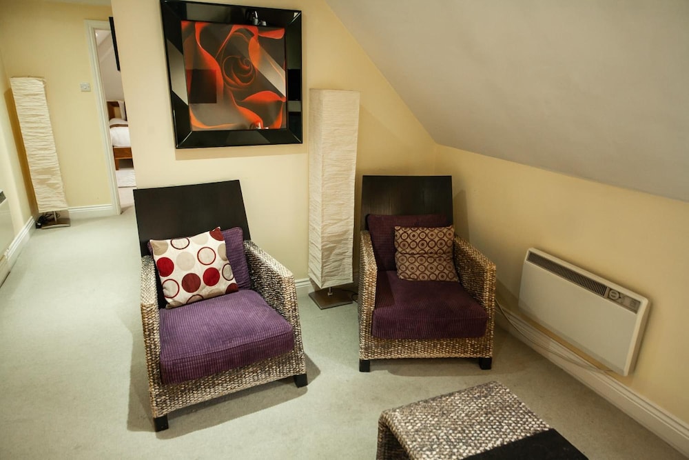 Berwick Manor Hotel 25/50