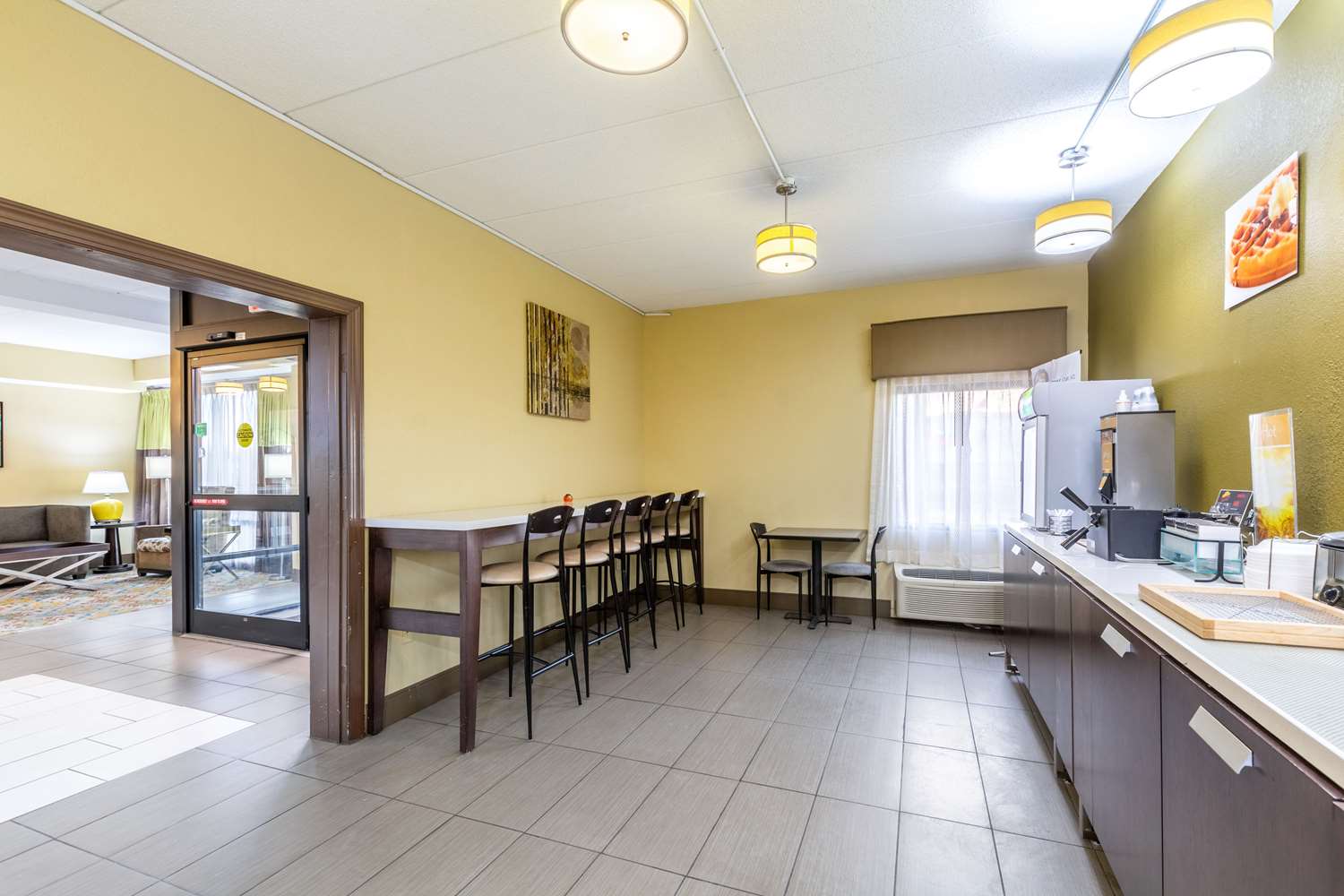 Quality Inn and Suites Southport 17/36