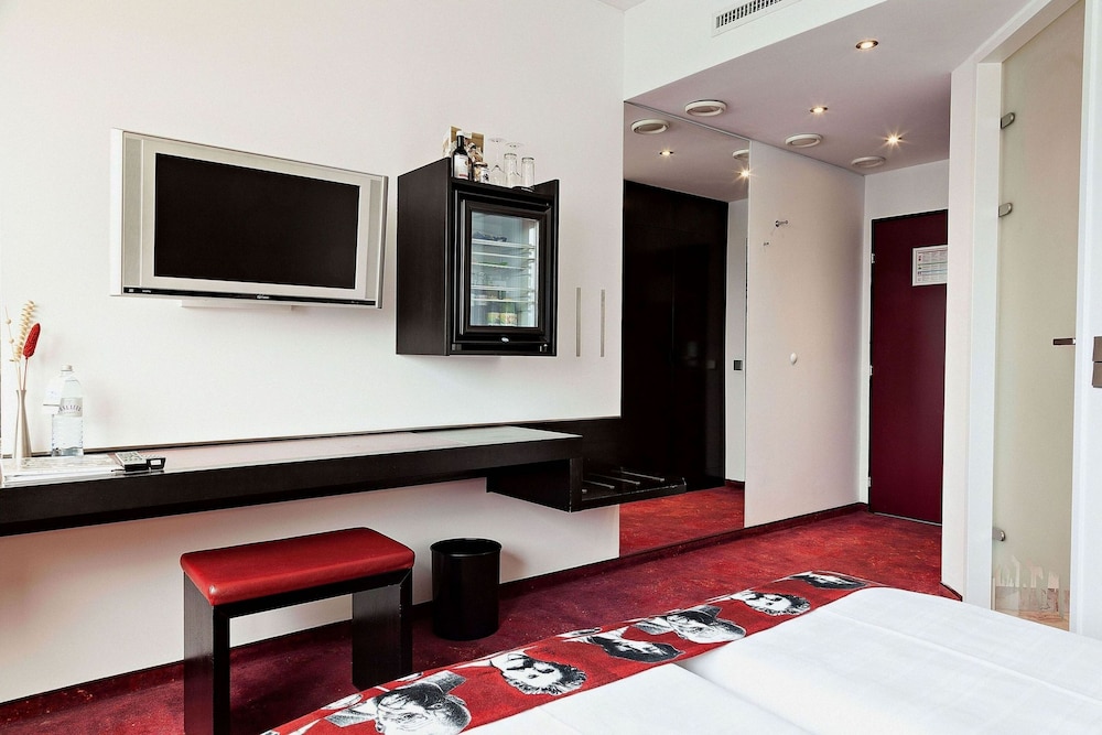 Arcotel Nike Linz 36/69