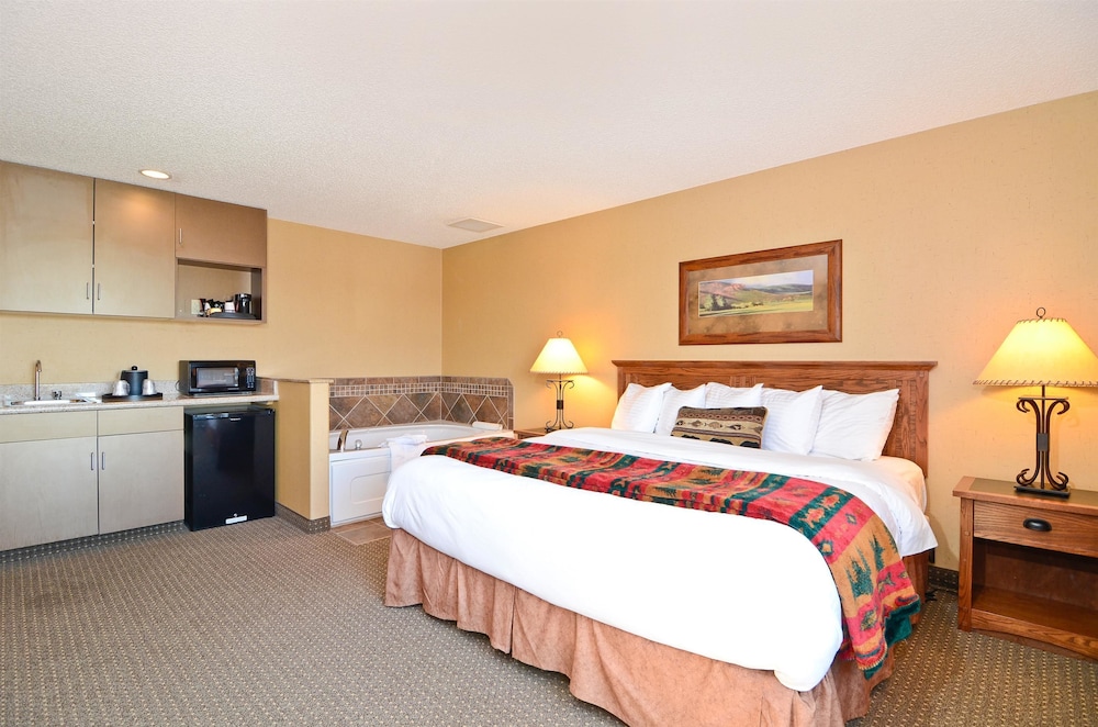 Best Western Plus Kelly Inn & Suites 7/43