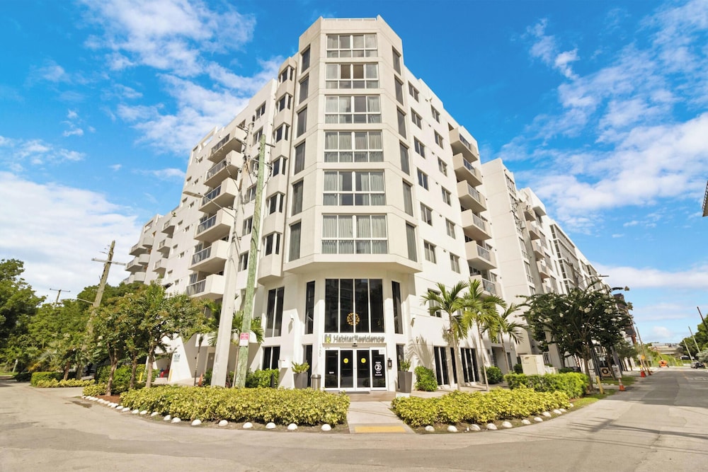 Roami at Habitat Brickell 5/50