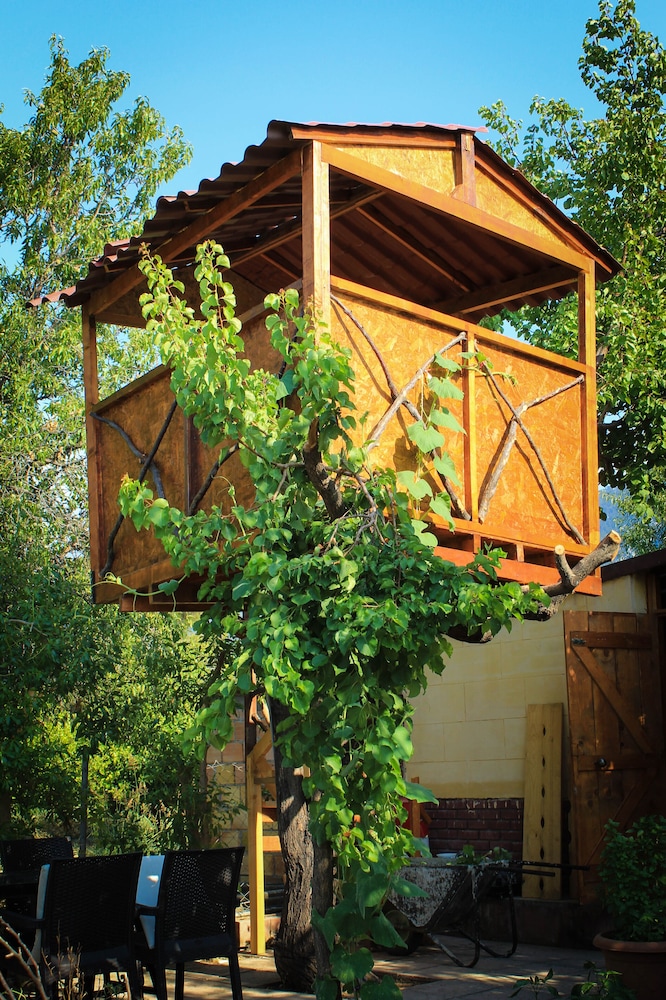 Lapida Garden Hotel in LAPITHOS (NORTHERN CYPRUS)