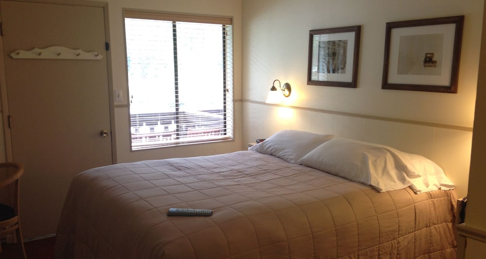 Crystal Mountain Hotels 13/50