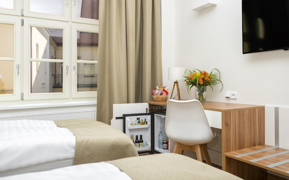 Hotel Garden Court 37/72