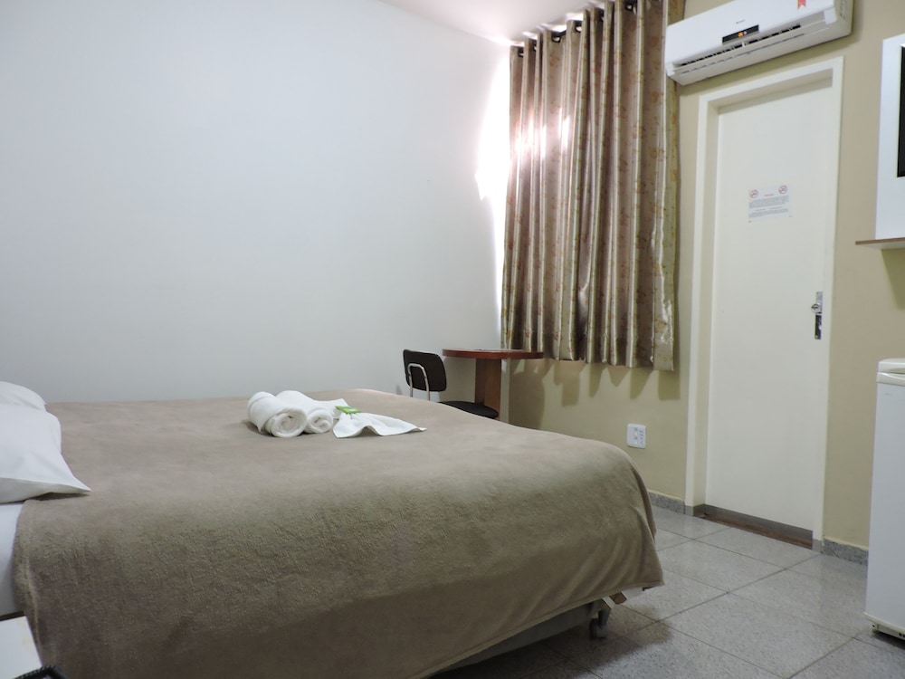 Aton Plaza Hotel 42/58