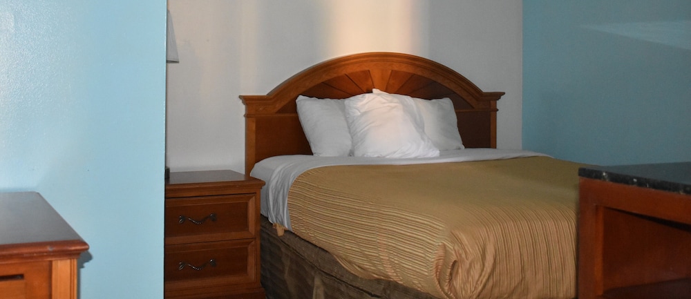 Guest Cottage & Suites 42/60