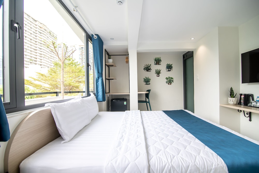 Deluxe, King Bed