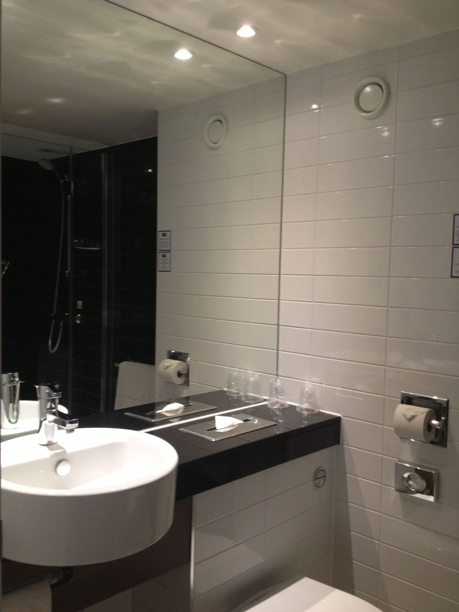 غرفة قياسية بسرير مزدوج مع أريكة، Holiday Inn Express Windsor 8/10