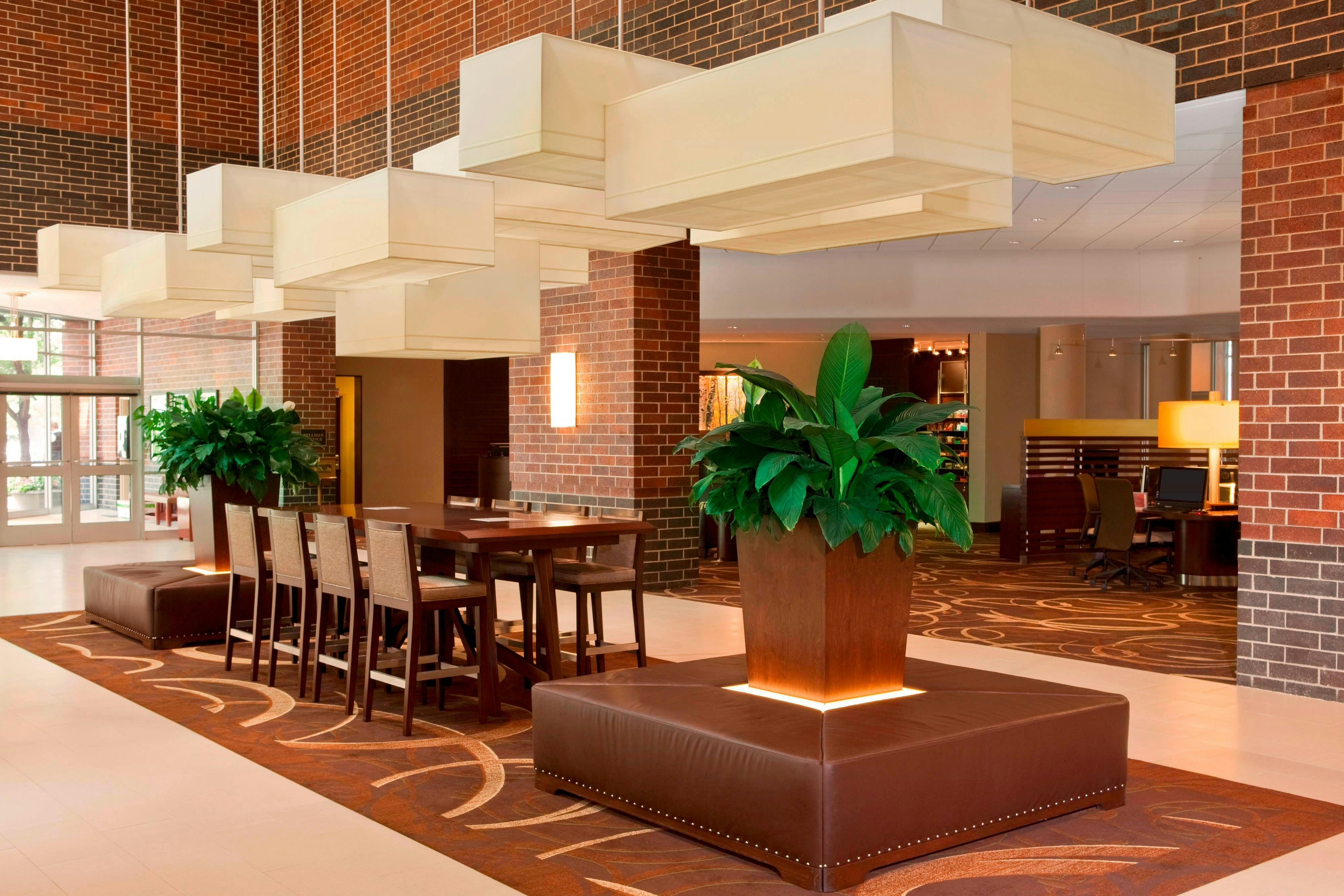 Sheraton Indianapolis Hotel at Keystone Crossing 5/16