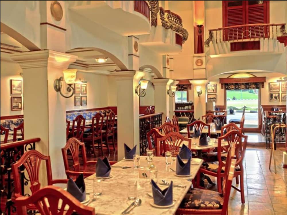Merdeka Palace Hotel Suites 38/47