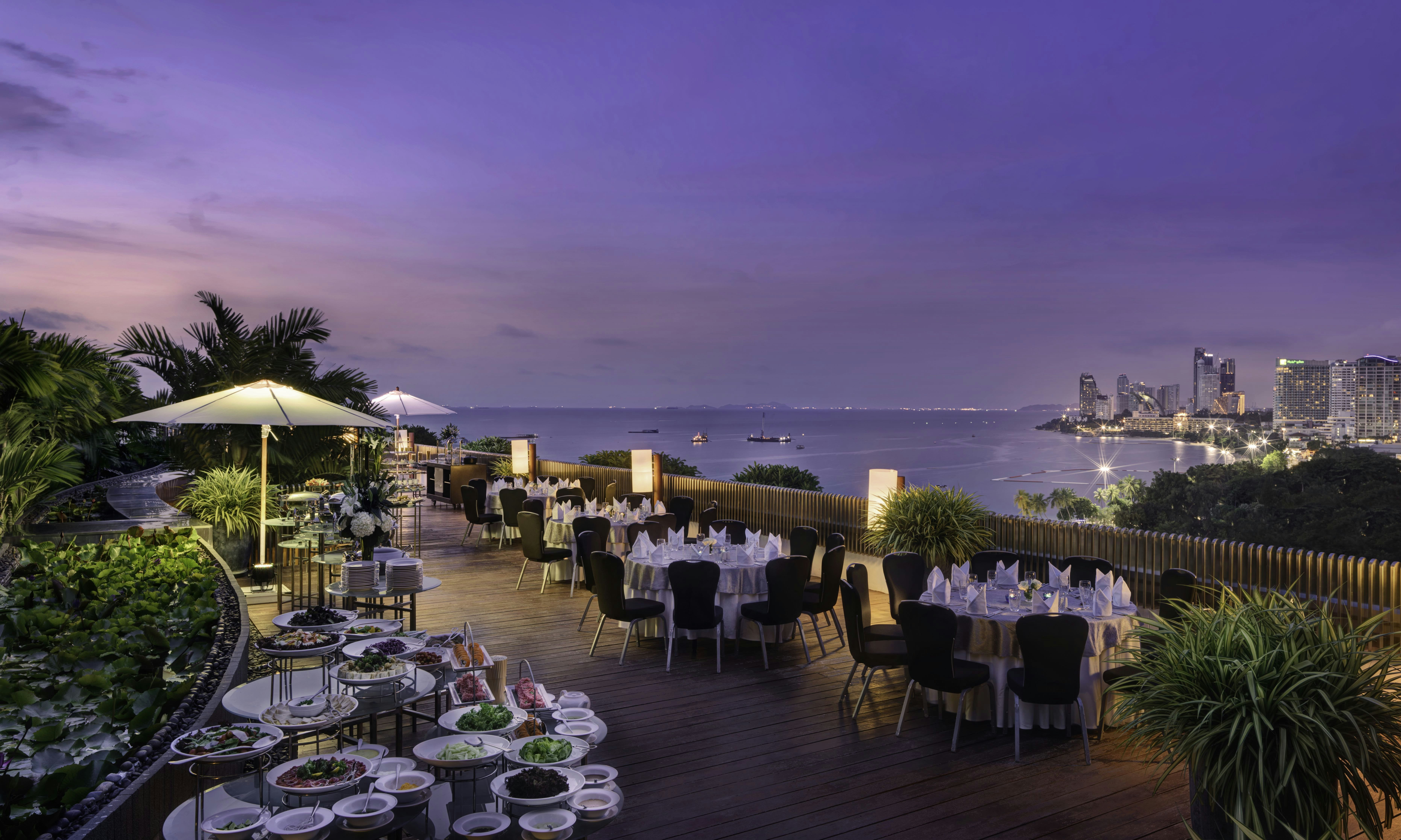 Hilton Pattaya 74/80