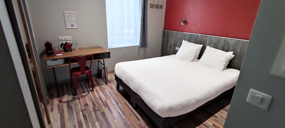 Logis Hotel Yseria - Historical Center 26/58