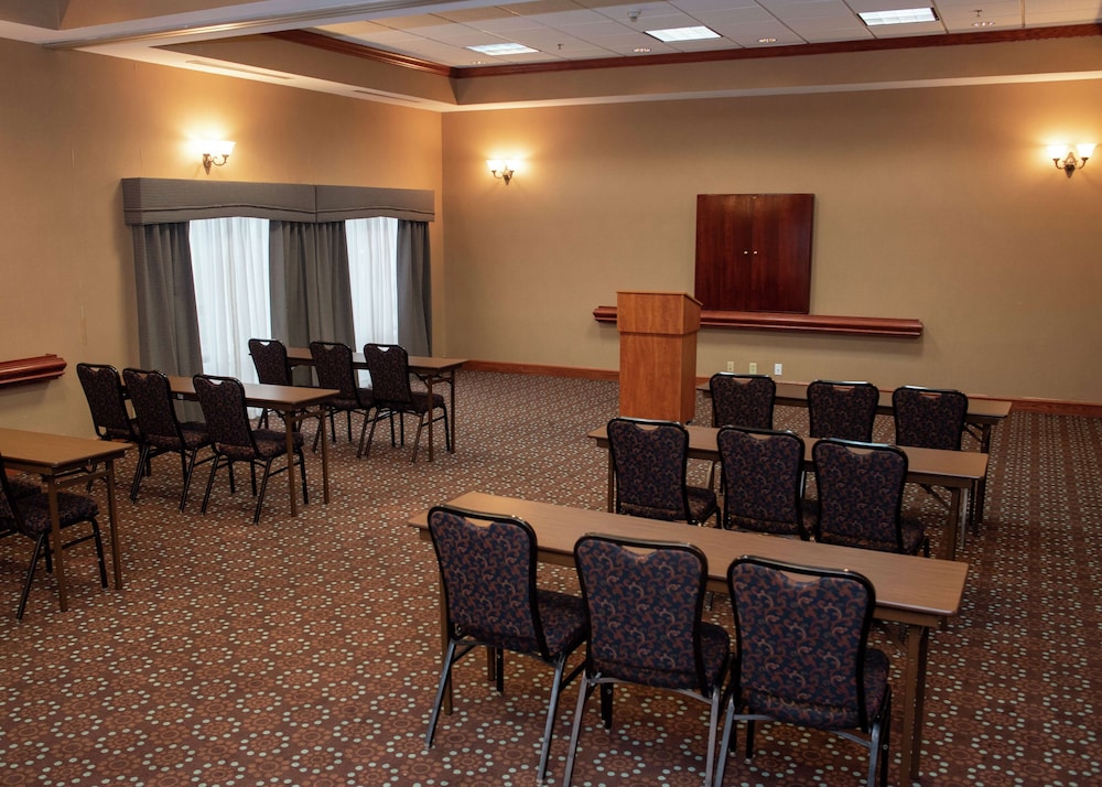 Hampton Inn Lebanon, KY 42/50