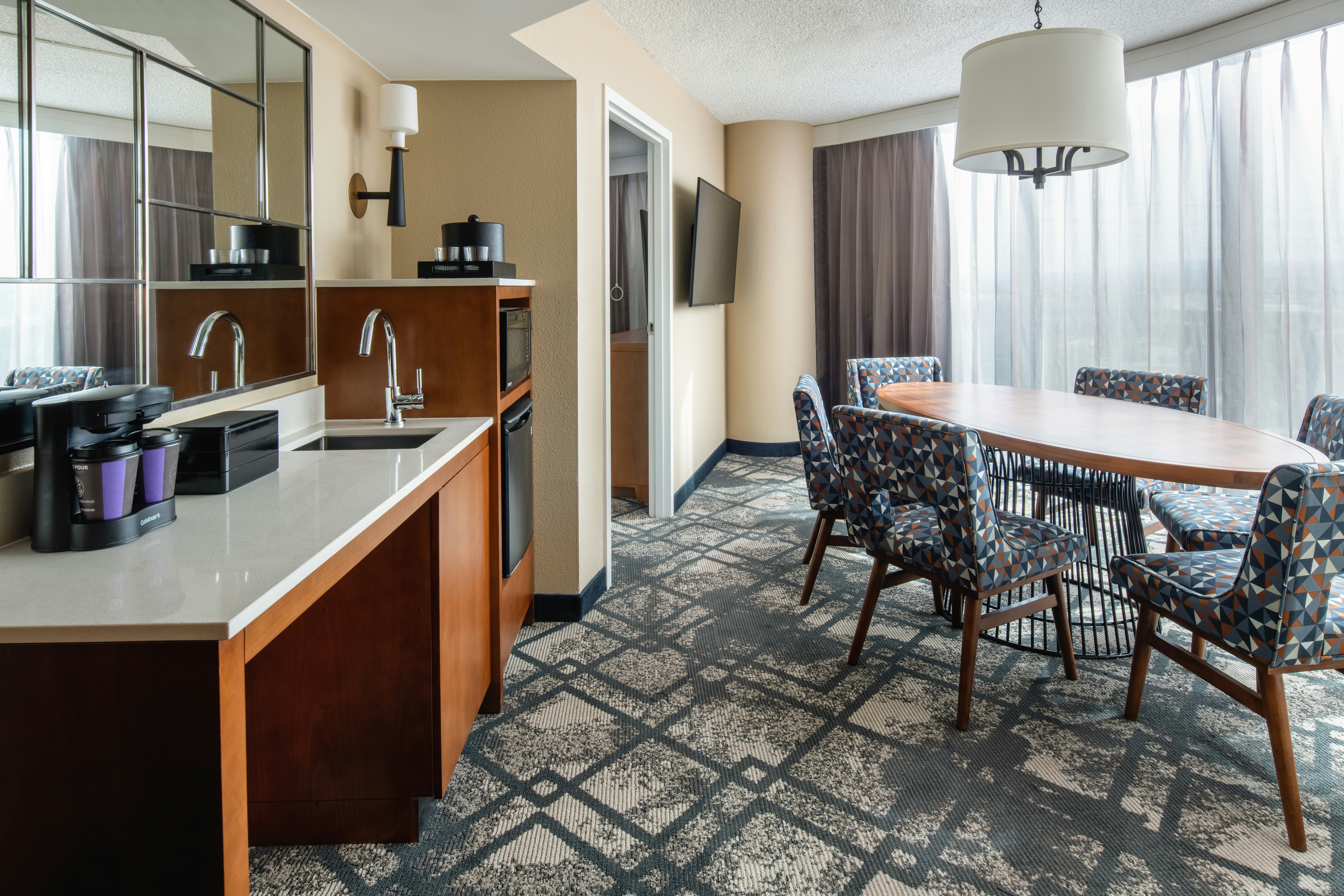 Embassy Suites by Hilton San Francisco Airport Oyster Point 6/36