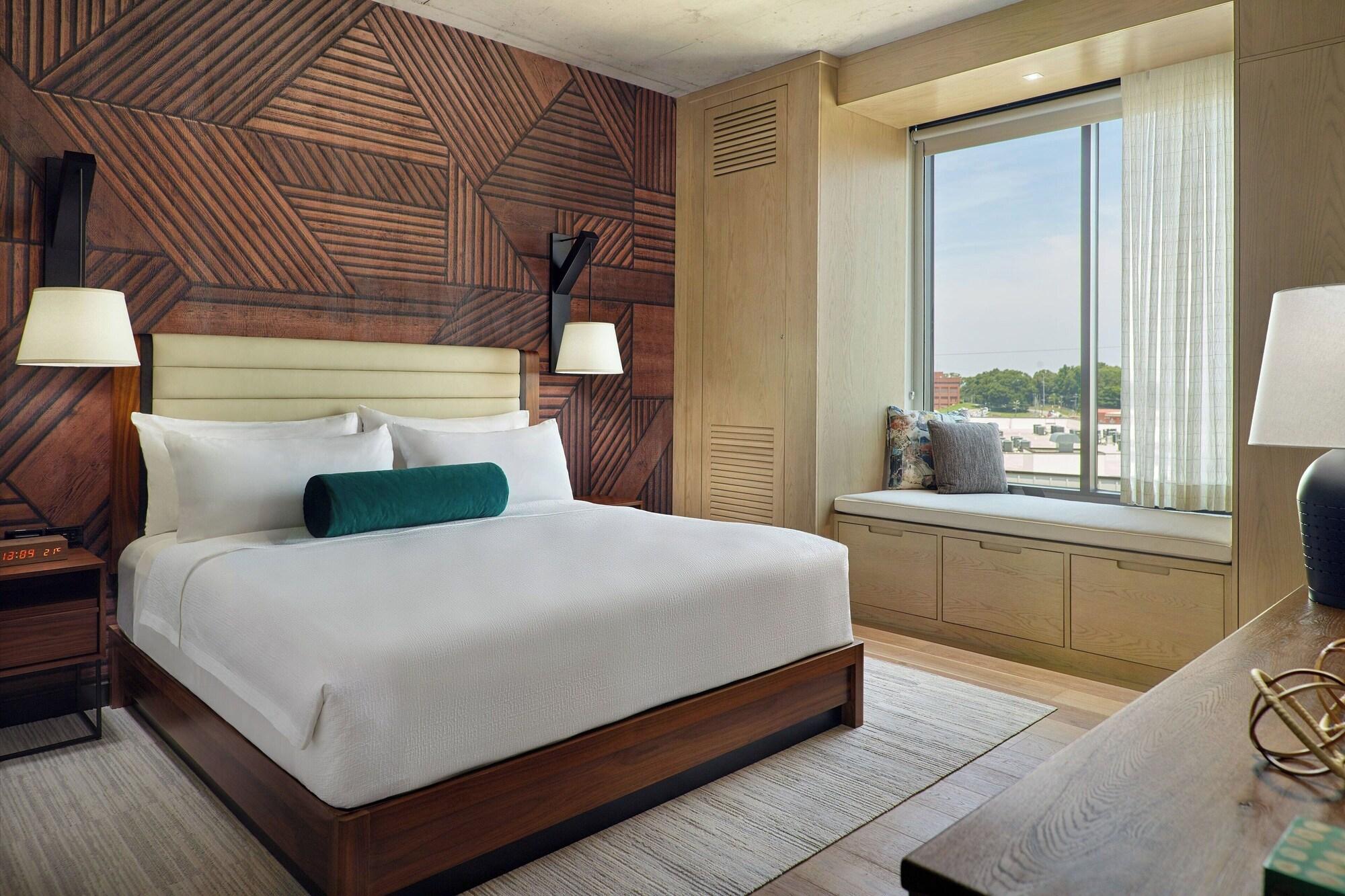 1 Bedroom, Suite
