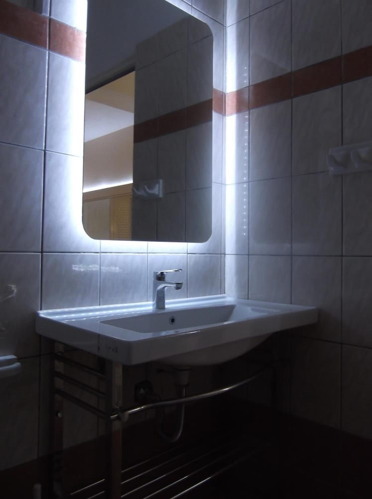 Hotel Mariana Laganas 33/34
