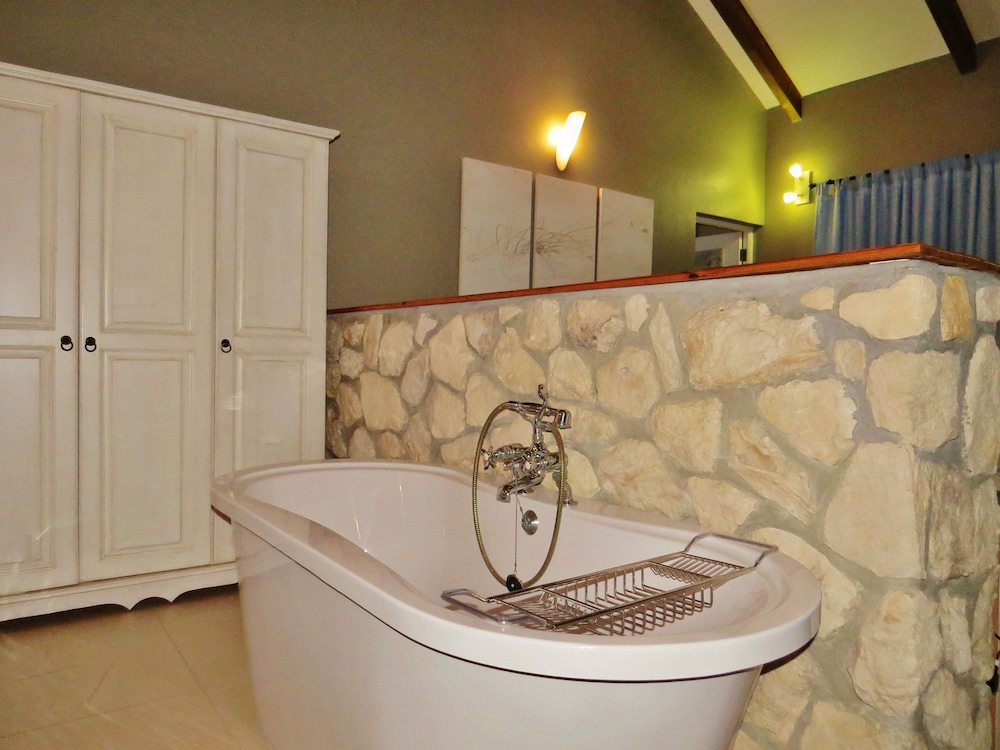 Kleinzee Oceanfront Guesthouse 5/43