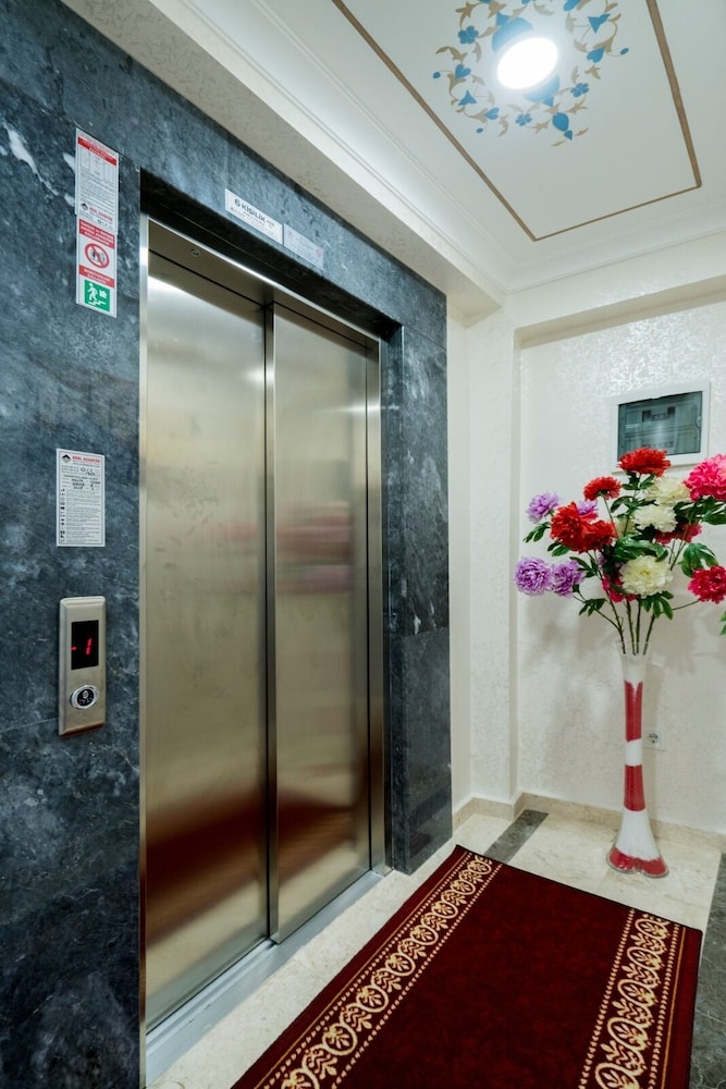 Atam Suites Apart 5/50