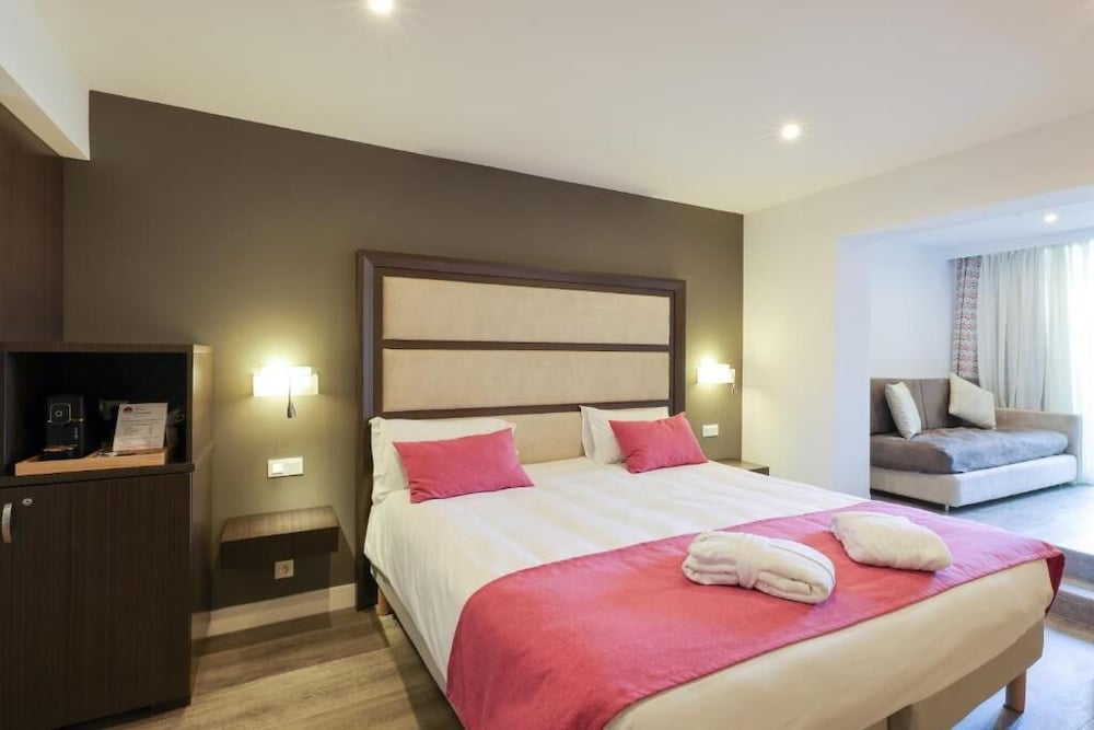 Hotel Saint Christophe Calvi (ex Saint Christophe Corsica) 8/55